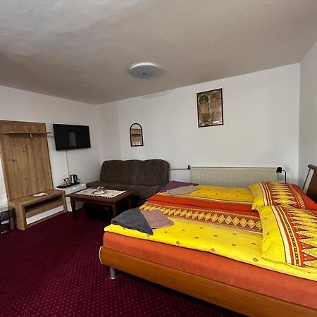 Hotel Penzión Rozália Košice Esterno foto