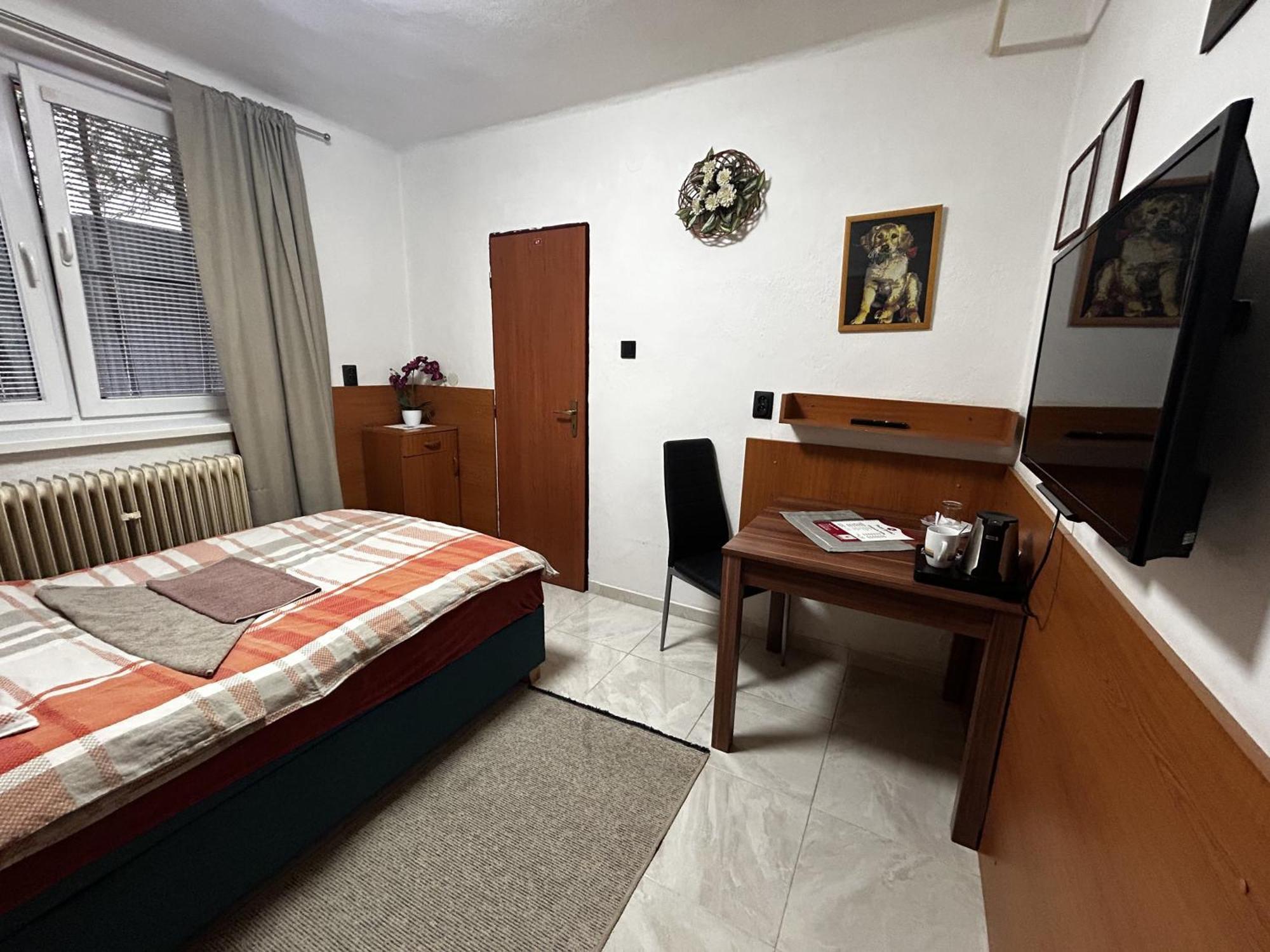 Hotel Penzión Rozália Košice Esterno foto