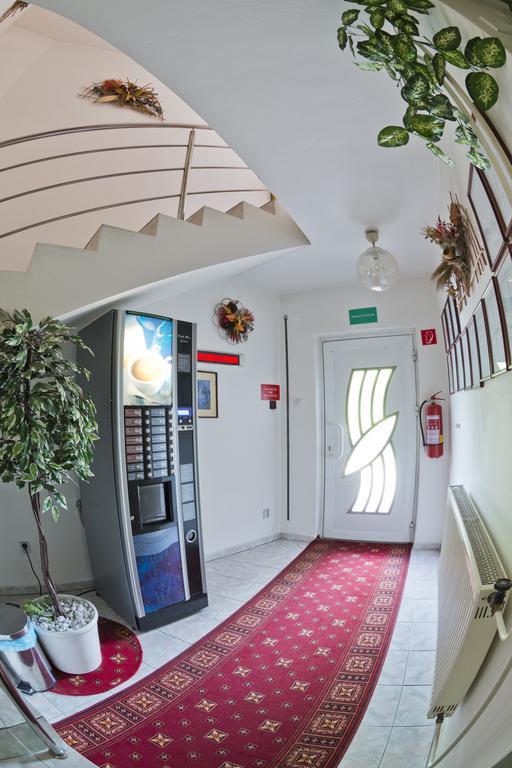 Hotel Penzión Rozália Košice Esterno foto